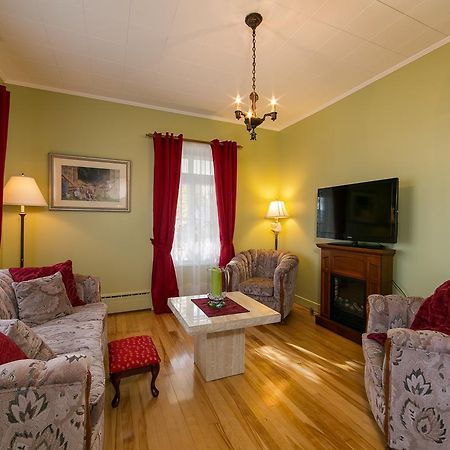 Auberge Gite Maison Des Lilas La Malbaie Pokoj fotografie