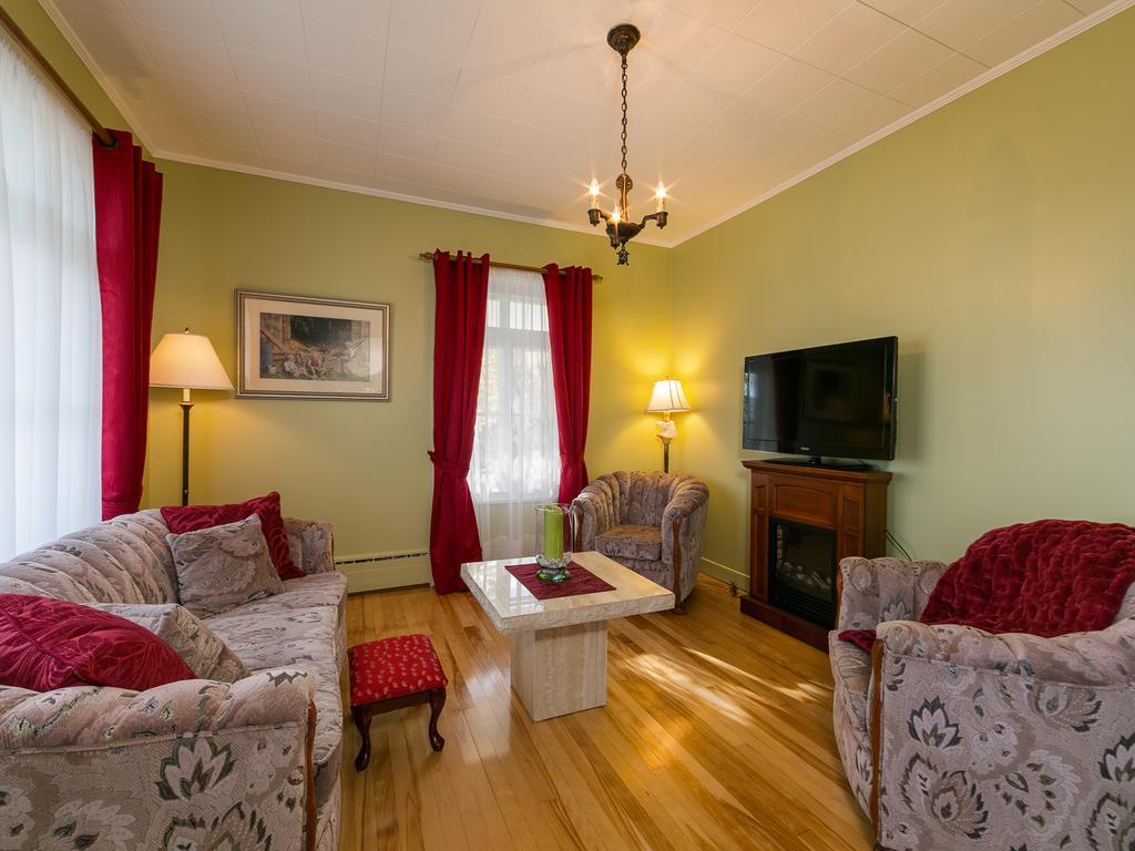 Auberge Gite Maison Des Lilas La Malbaie Pokoj fotografie